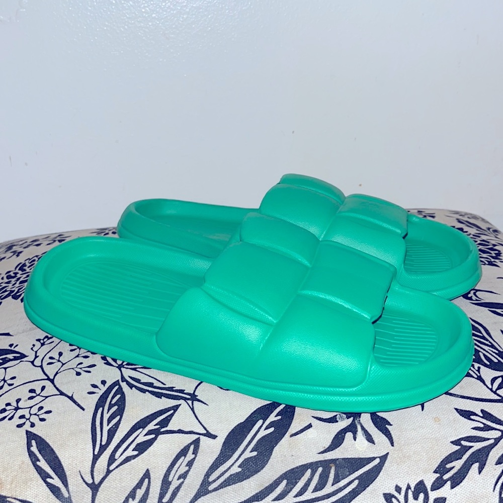 EVA Foam Slide Lite Brick Pattern Lucky Green New